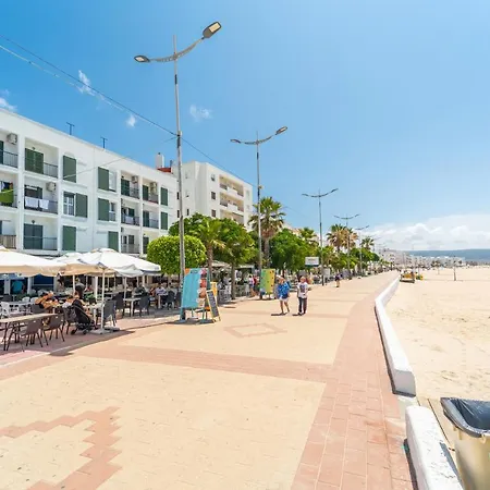 Estudio Acuario Frente Mar ברבטה